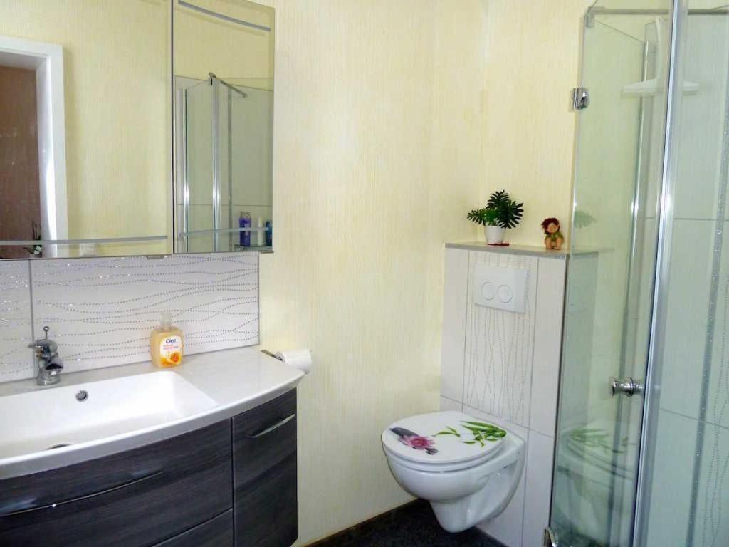 Ferienwohnung Villa Am Haussee Feldberger Seenlandschaft Екстериор снимка